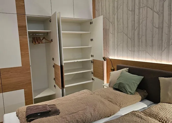 Landhaus-wald-und-see-3 アパート *